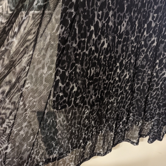 Torrid size 1 animal print dress. - Picture 6 of 6